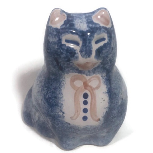 ma hadley Other - MA Hadley Vintage American Pottery 4.5” Cat Figurine with Bow